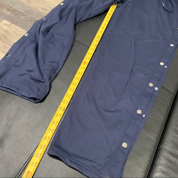 Preowned good condition Fabletics Slay pans, large - Picture 13 of 14